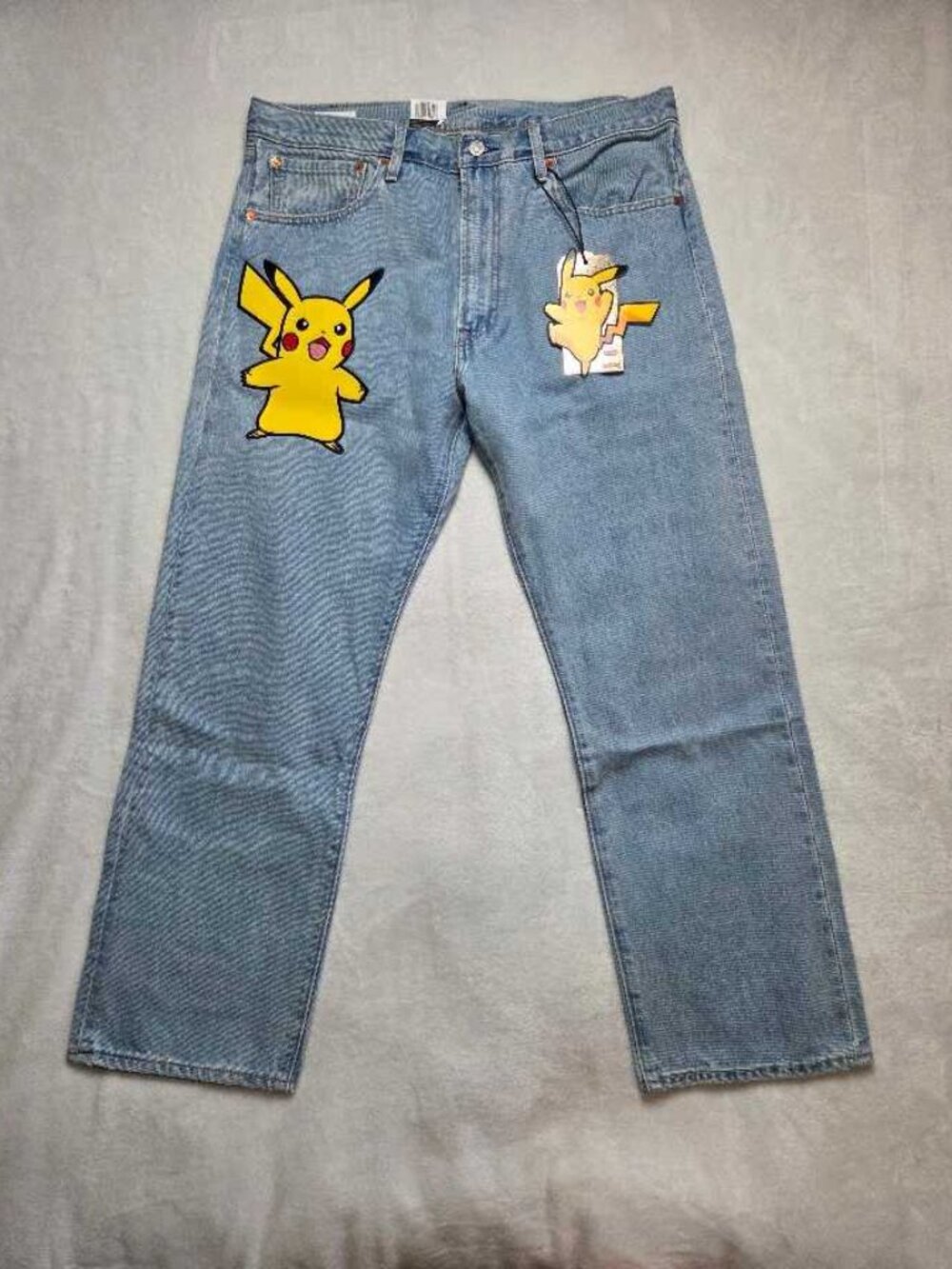 New 36x30 Levi's x Pokemon Stone 551Z Authentic straight jeans Pikachu